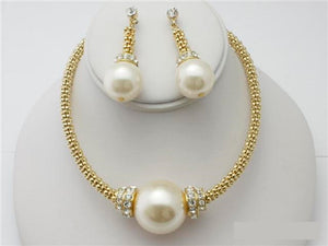 GOLD CREAM Pearl and Rhinestone GOLD Necklace Set with Matching Earrings ( 12910 GCR )