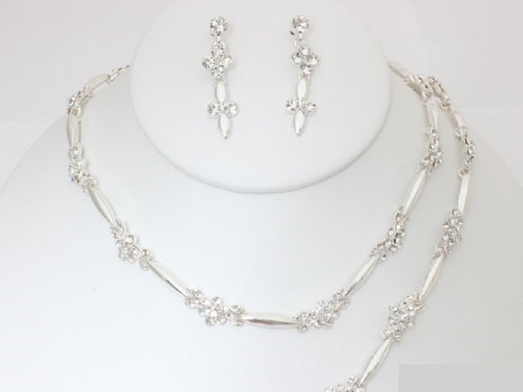 SILVER NECKLACE SET CLEAR STONES ( 19700 S )